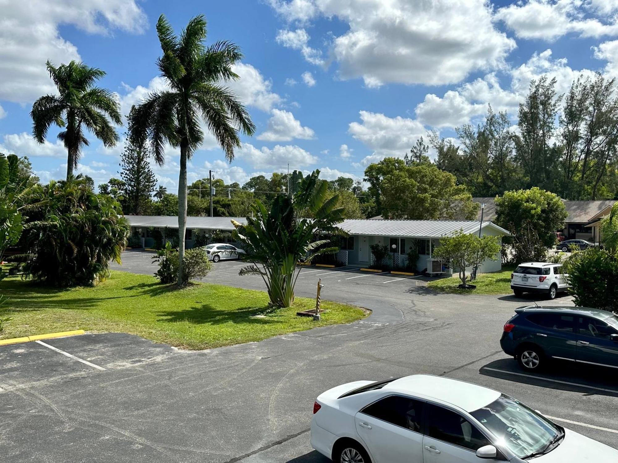 North Naples Conty'S Motel מראה חיצוני תמונה