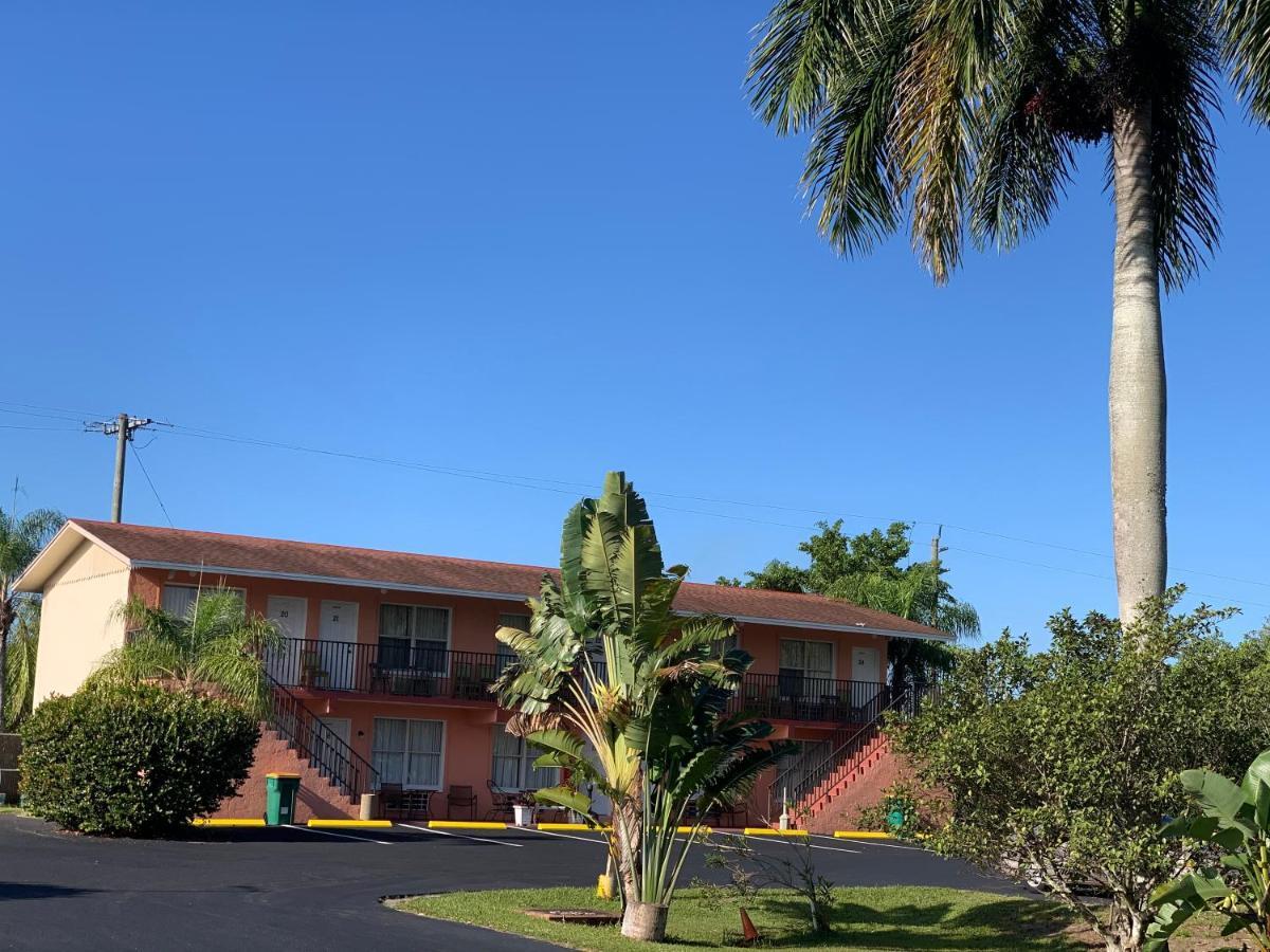 North Naples Conty'S Motel מראה חיצוני תמונה